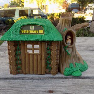 ANIMAL PLANET SAFARI  VETANARY HQ TOY  *